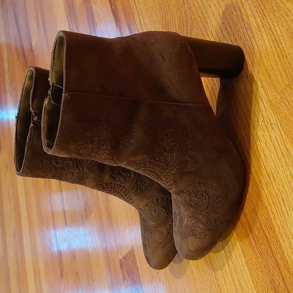 Andrew Geller dark mushroom ankle boots - Picture 2 of 9